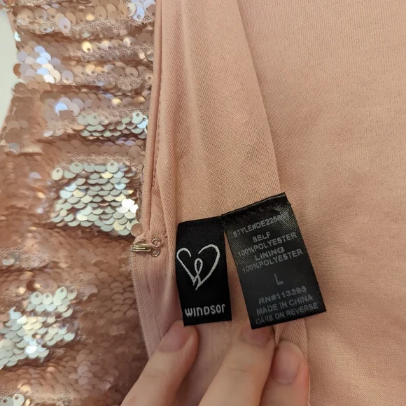 Pink sequin dress - Picture 6 of 8